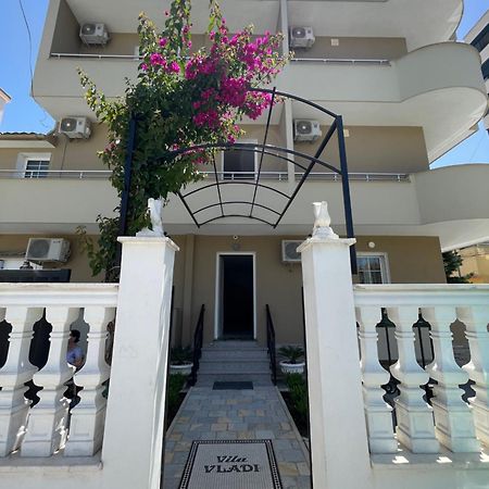 Vila Vladi Durrës Zewnętrze zdjęcie