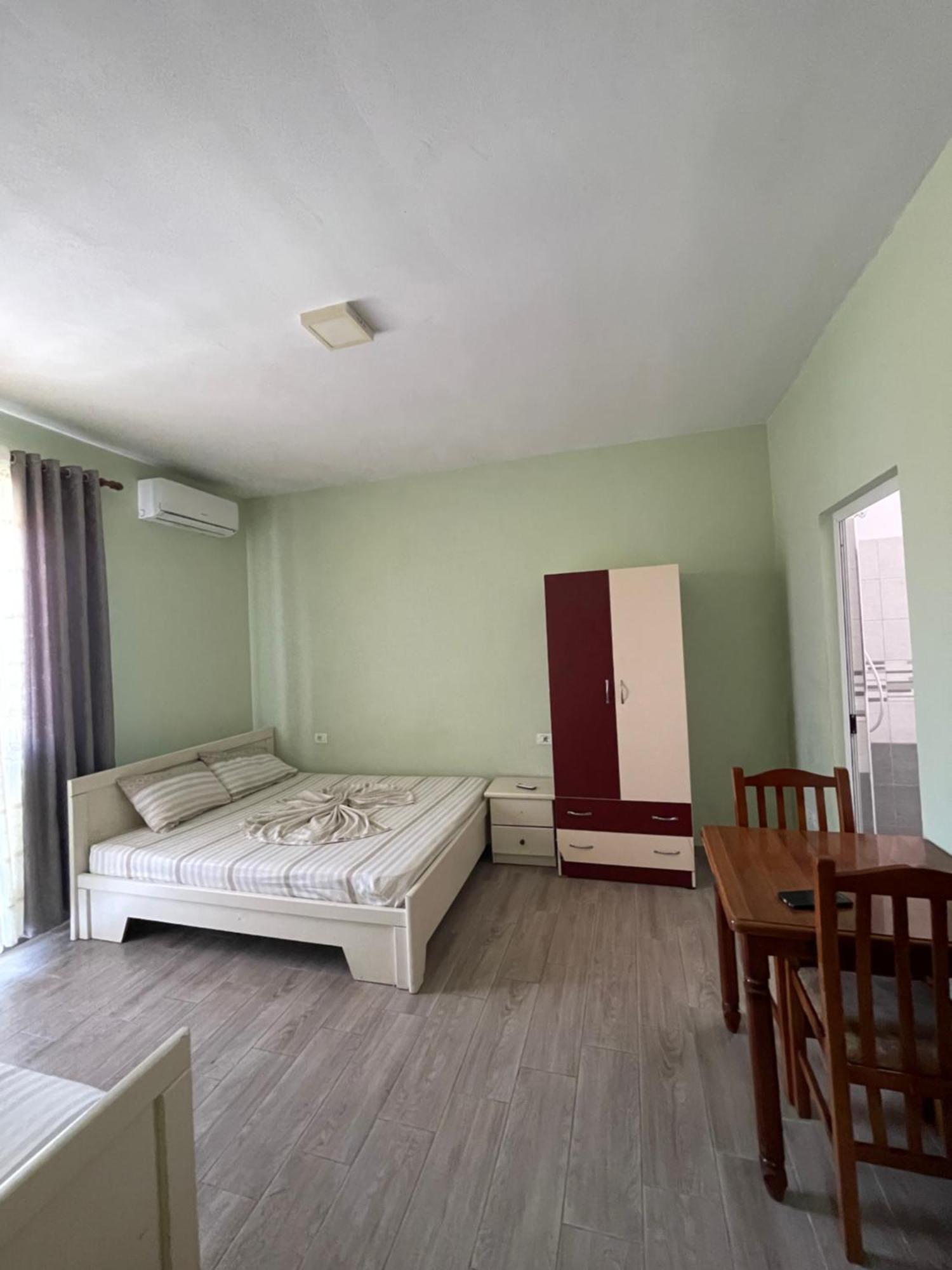 Vila Vladi Durrës Zewnętrze zdjęcie