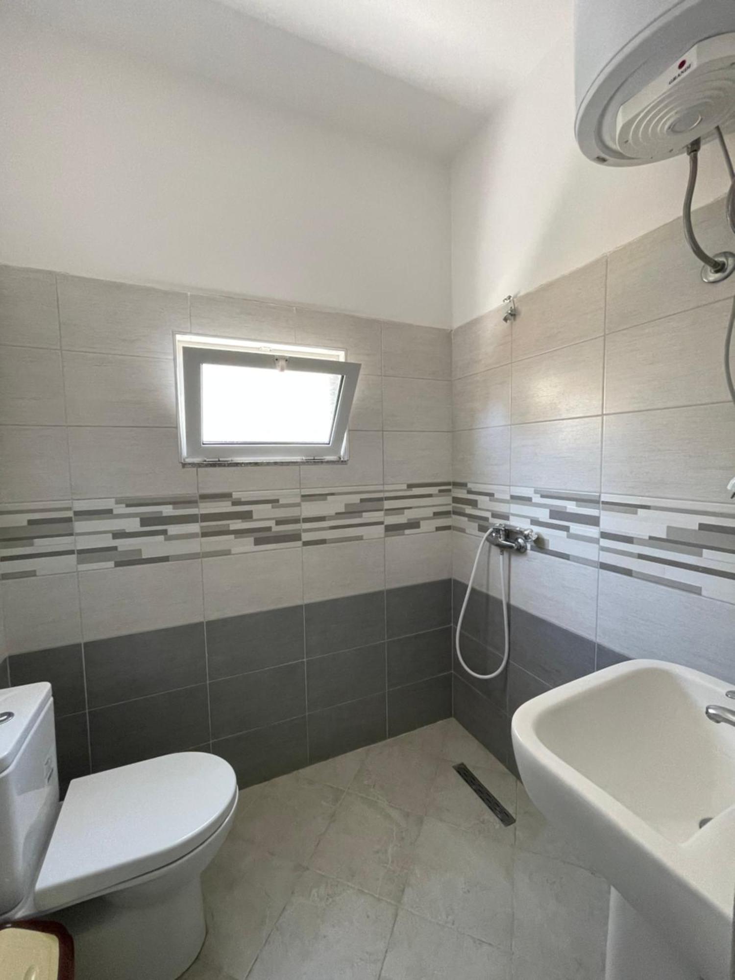 Vila Vladi Durrës Zewnętrze zdjęcie
